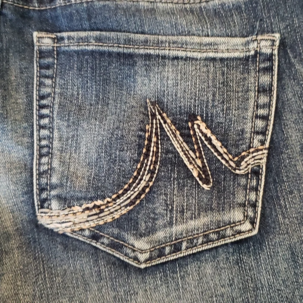 Maurices blue, denim jeans size 4. Excellent pre owned condition. - Picture 4 of 5